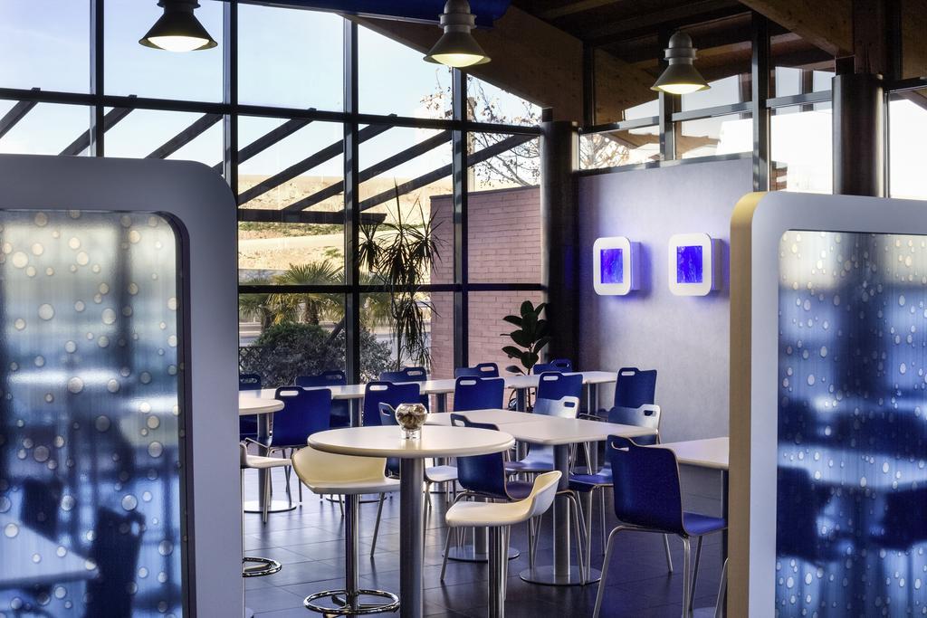 Ibis Budget Madrid Alcala De Henares La Dehesa Екстериор снимка